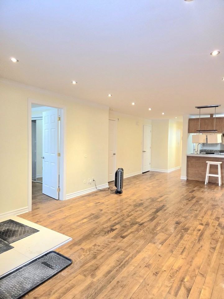 6017 Rue Hamilton - Photo 2 of 14