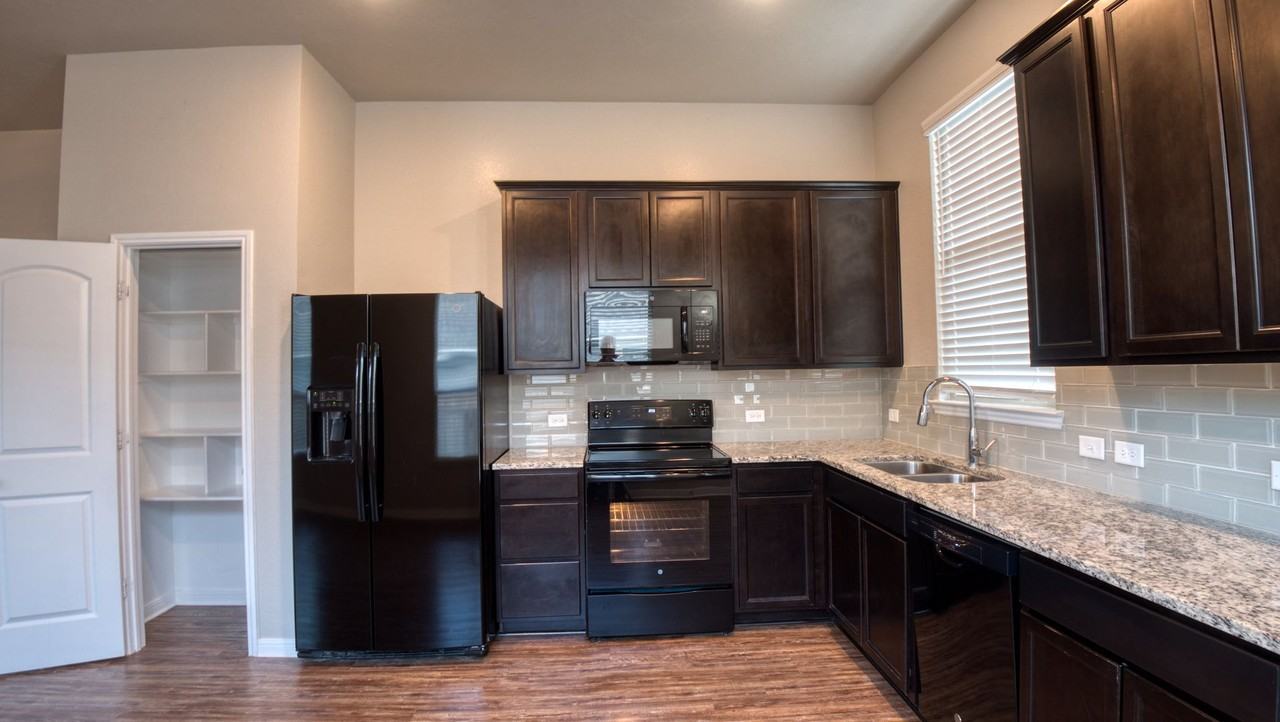 2009 Viva Rd - Photo 5 of 24