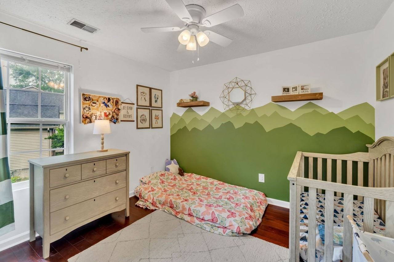 1233 Twin Circle Dr - Photo 6 of 20