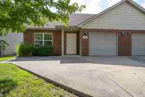 featured image of 601 Glenstone Dr