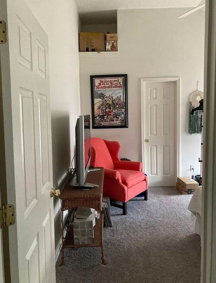 418 Beauregard Cir - Photo 2 of 13