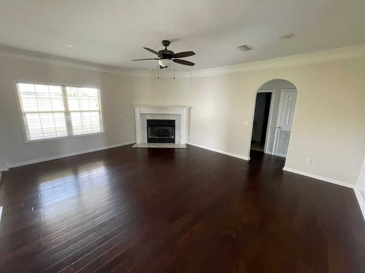 103 Grayton Ln - Photo 3 of 35