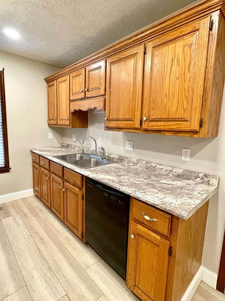 99 Calumet Dr - Photo 7 of 14