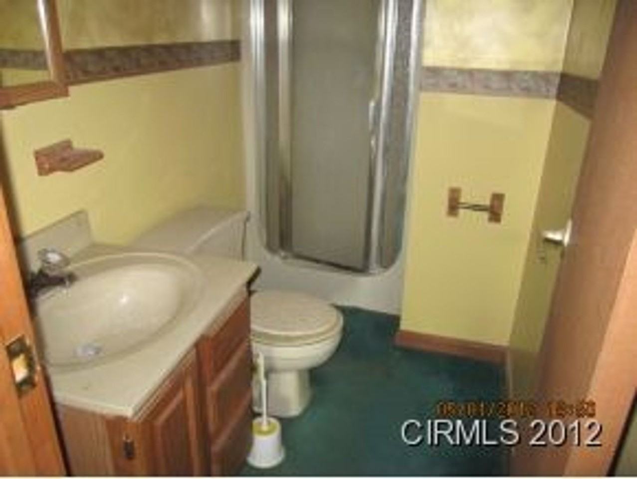 1833 S Market St - Photo 6 of 7