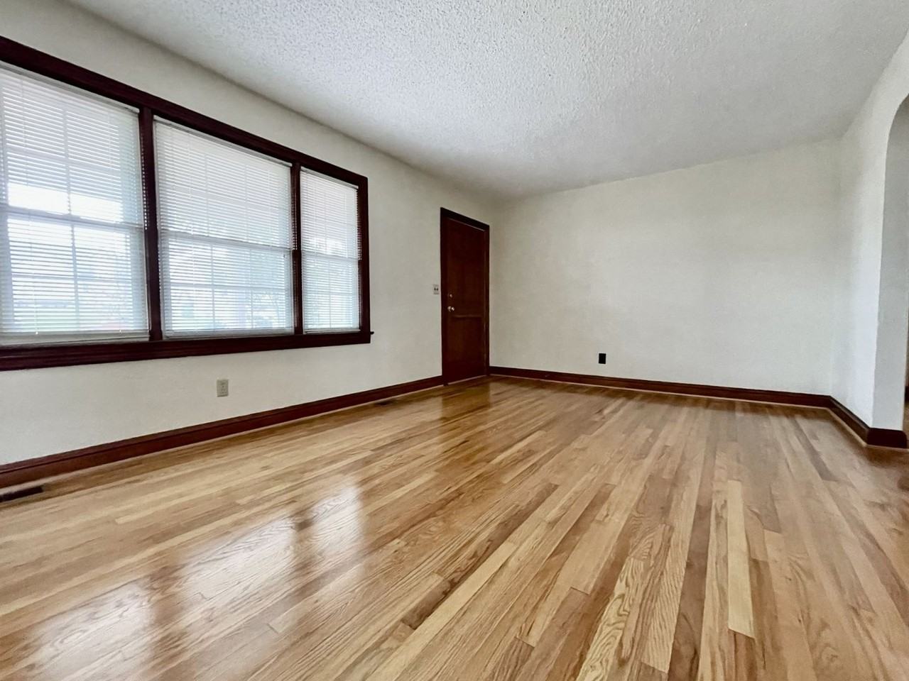 4561 Old Princess Anne Rd - Photo 7 of 40