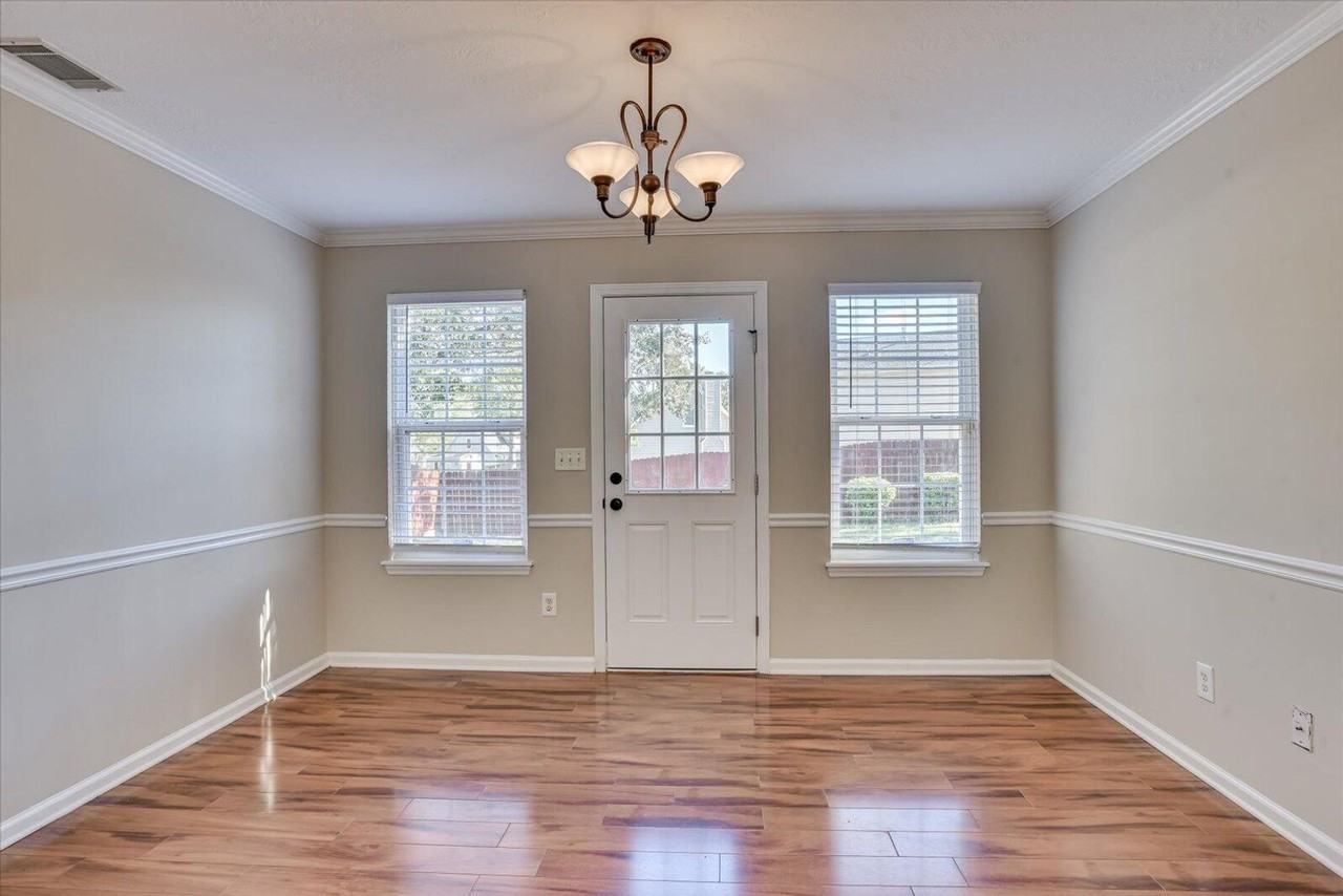 4700 Dursey Dr - Photo 4 of 18