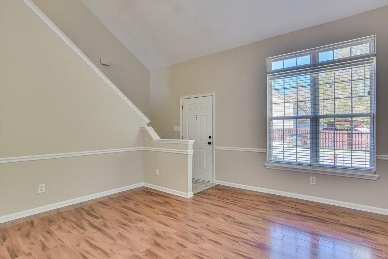 4700 Dursey Dr - Photo 6 of 18