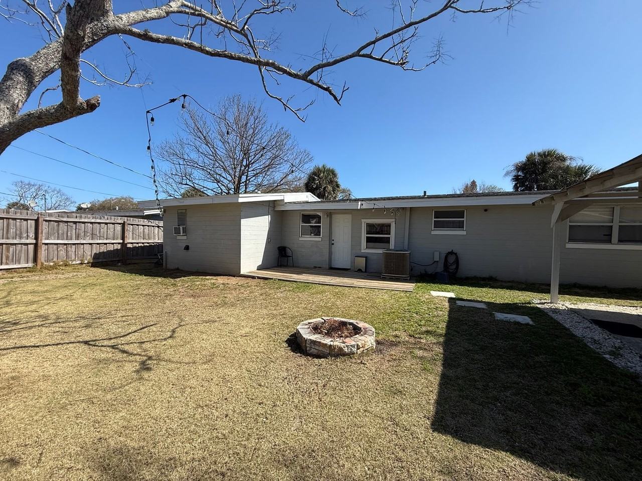 1114 Berkshire Rd - Photo 5 of 20