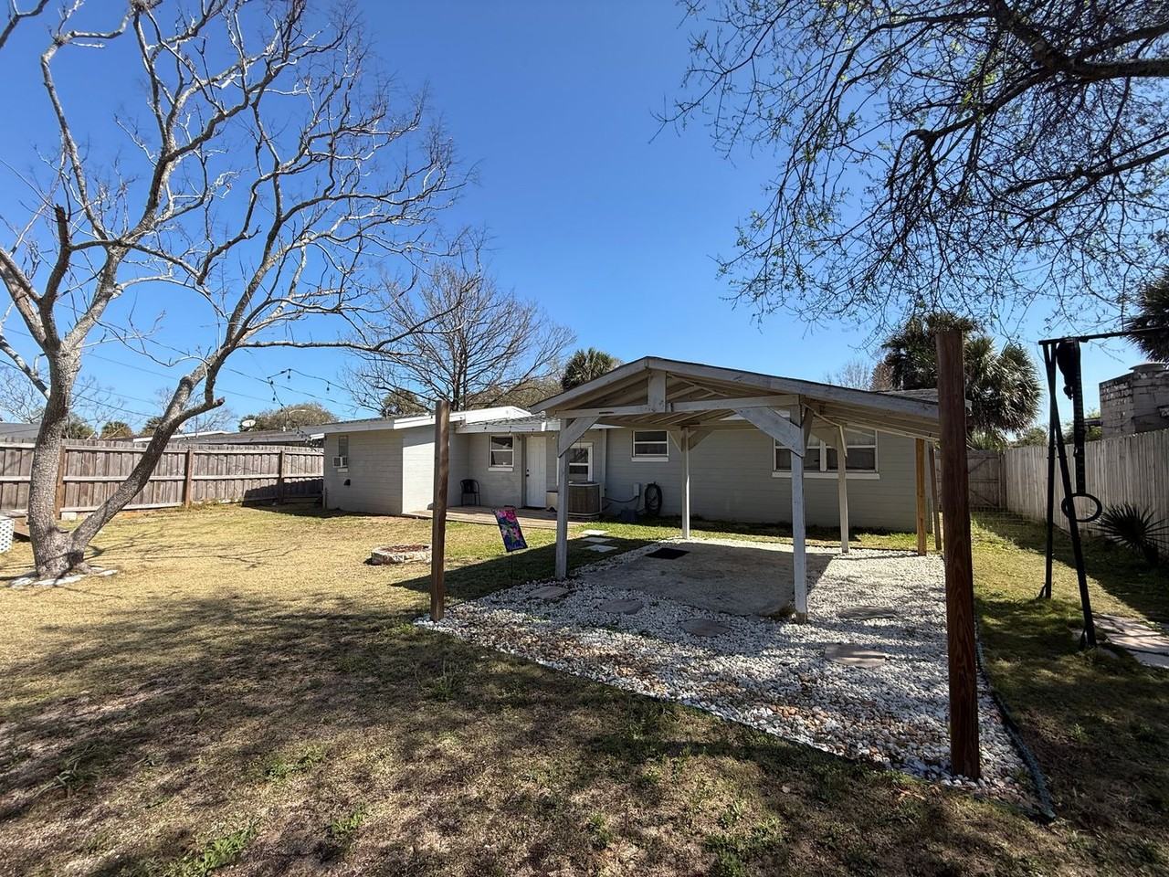 1114 Berkshire Rd - Photo 6 of 20