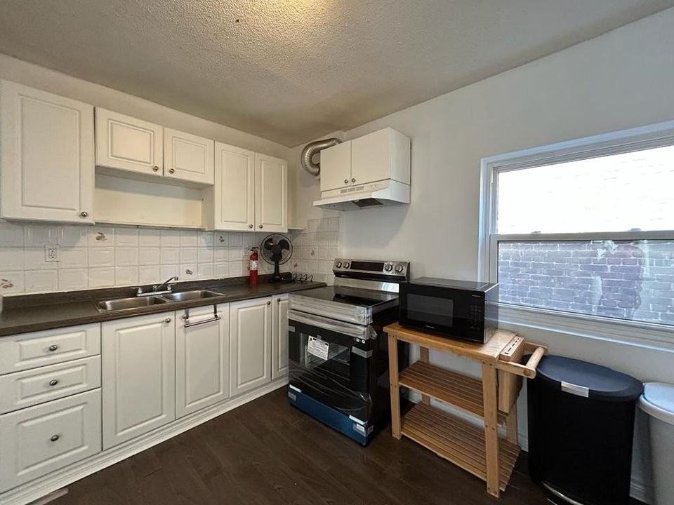 1908 Davenport Road #2 - Photo 6 of 12