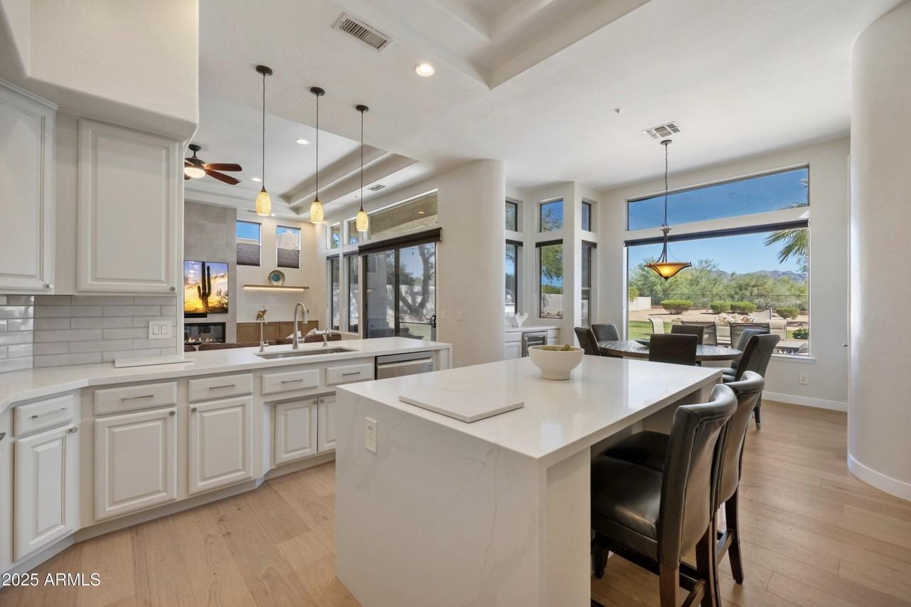 22073 N 79th Pl - Photo 4 of 26