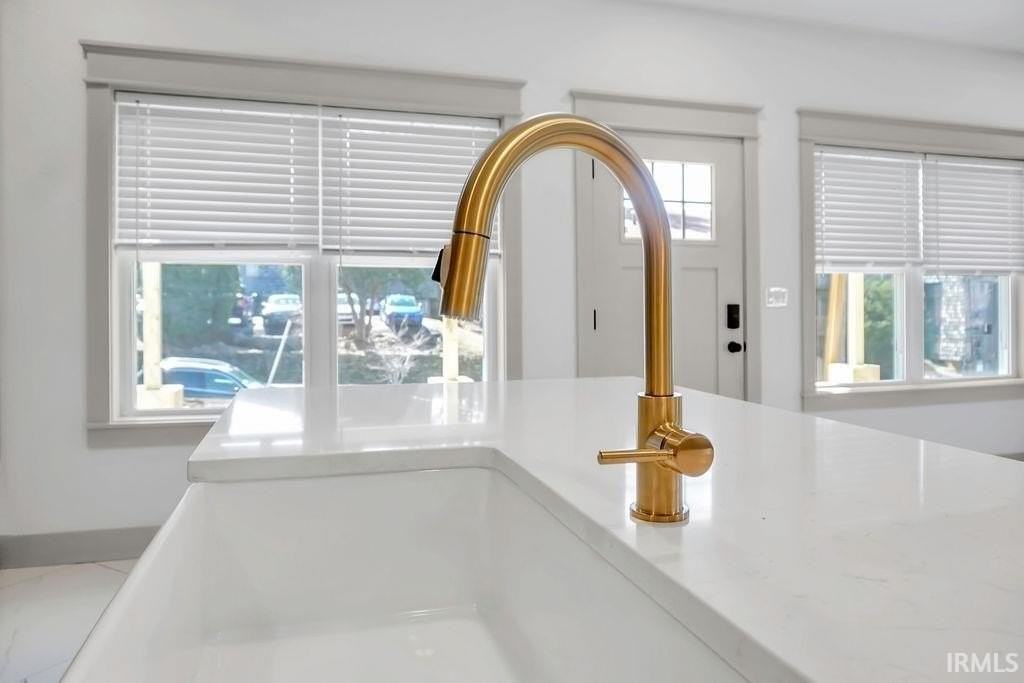 1104 N Grant St - Photo 7 of 24