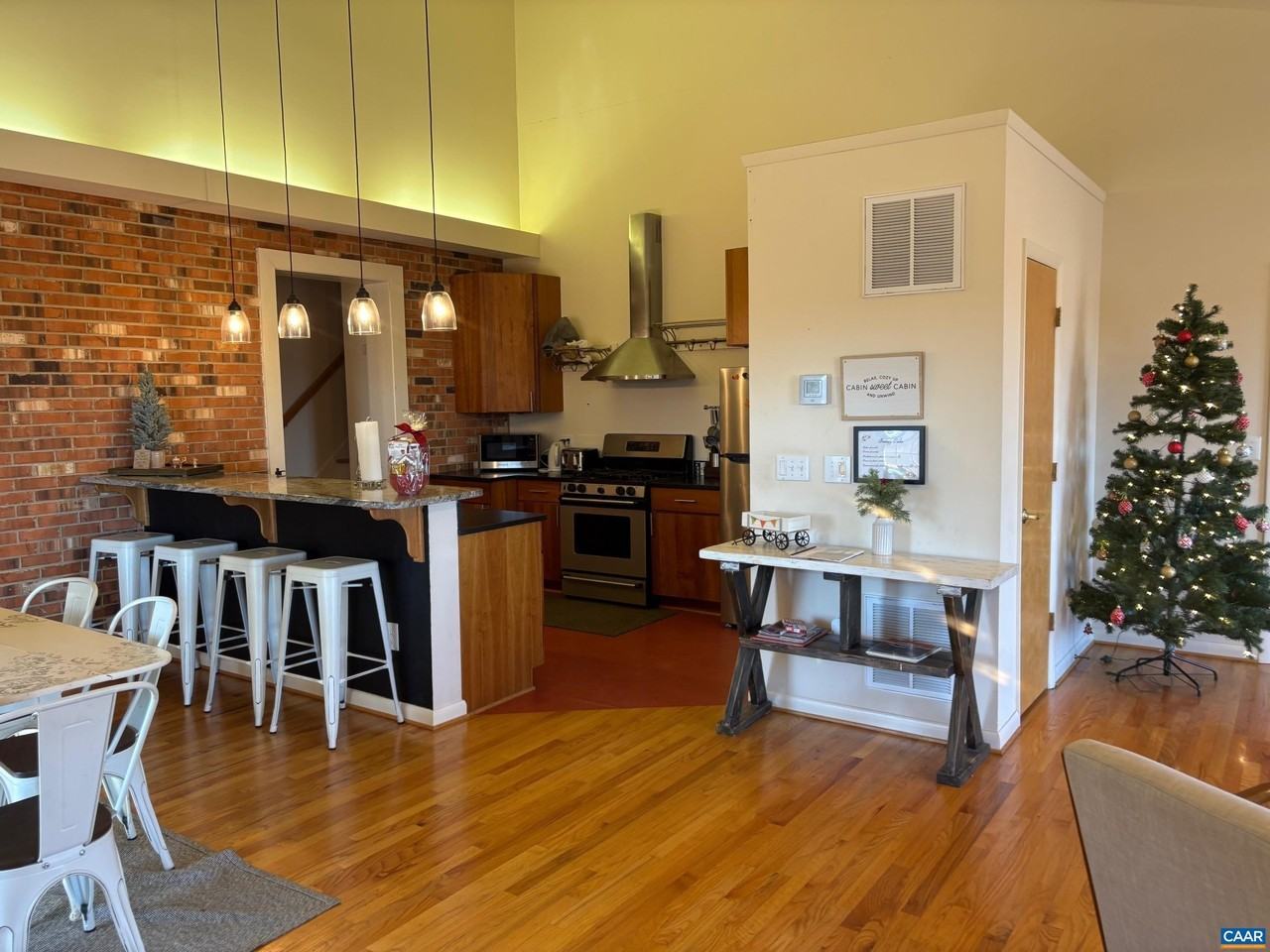 5305 W Hoover Rd - Photo 4 of 9