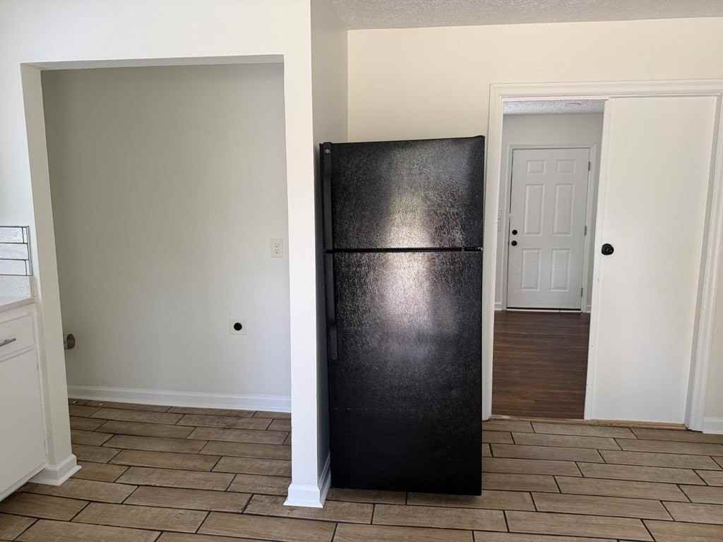 2715 Beech St - Photo 5 of 10