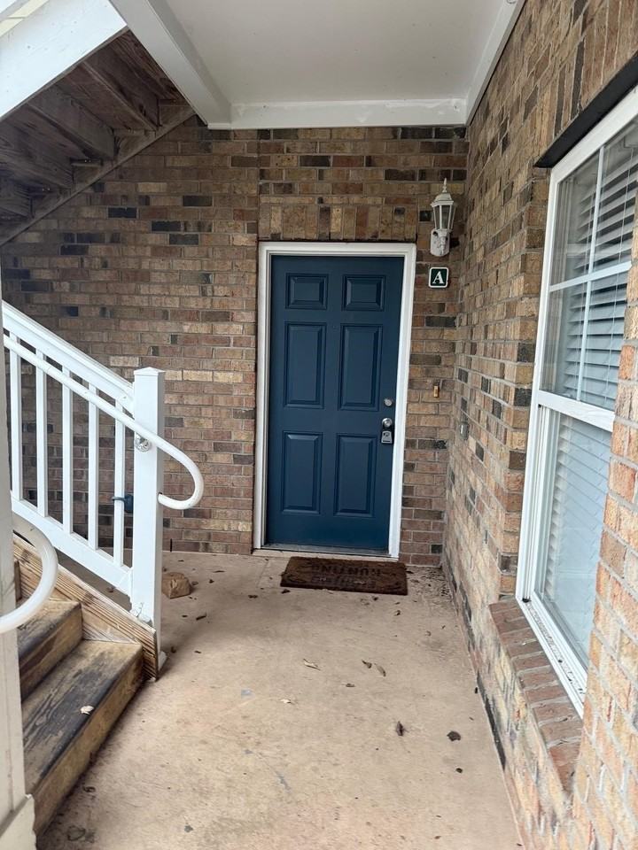 330 Kiskadee Loop - Photo 2 of 27