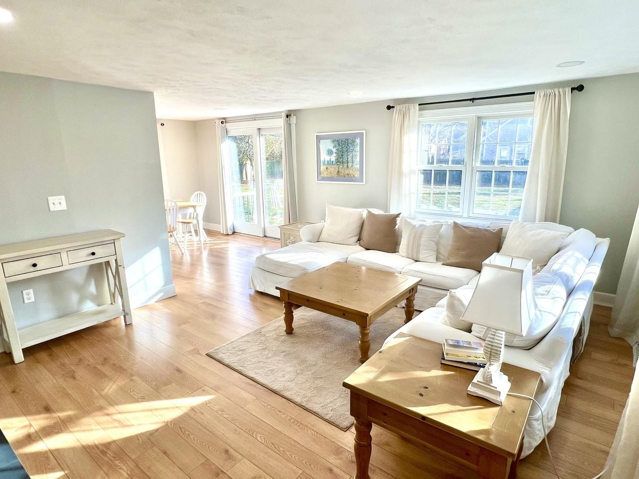 495 Sandwich Rd - Photo 2 of 10