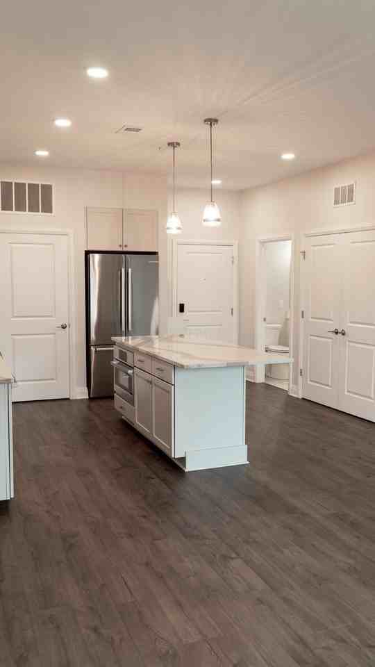 6633 Dale Dr Unit 419 - Photo 5 of 37