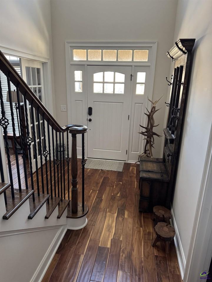 305 Taylor Elaine Dr - Photo 2 of 31