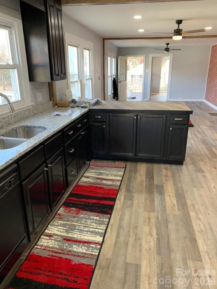 106 S Chapel St - Photo 2 of 21