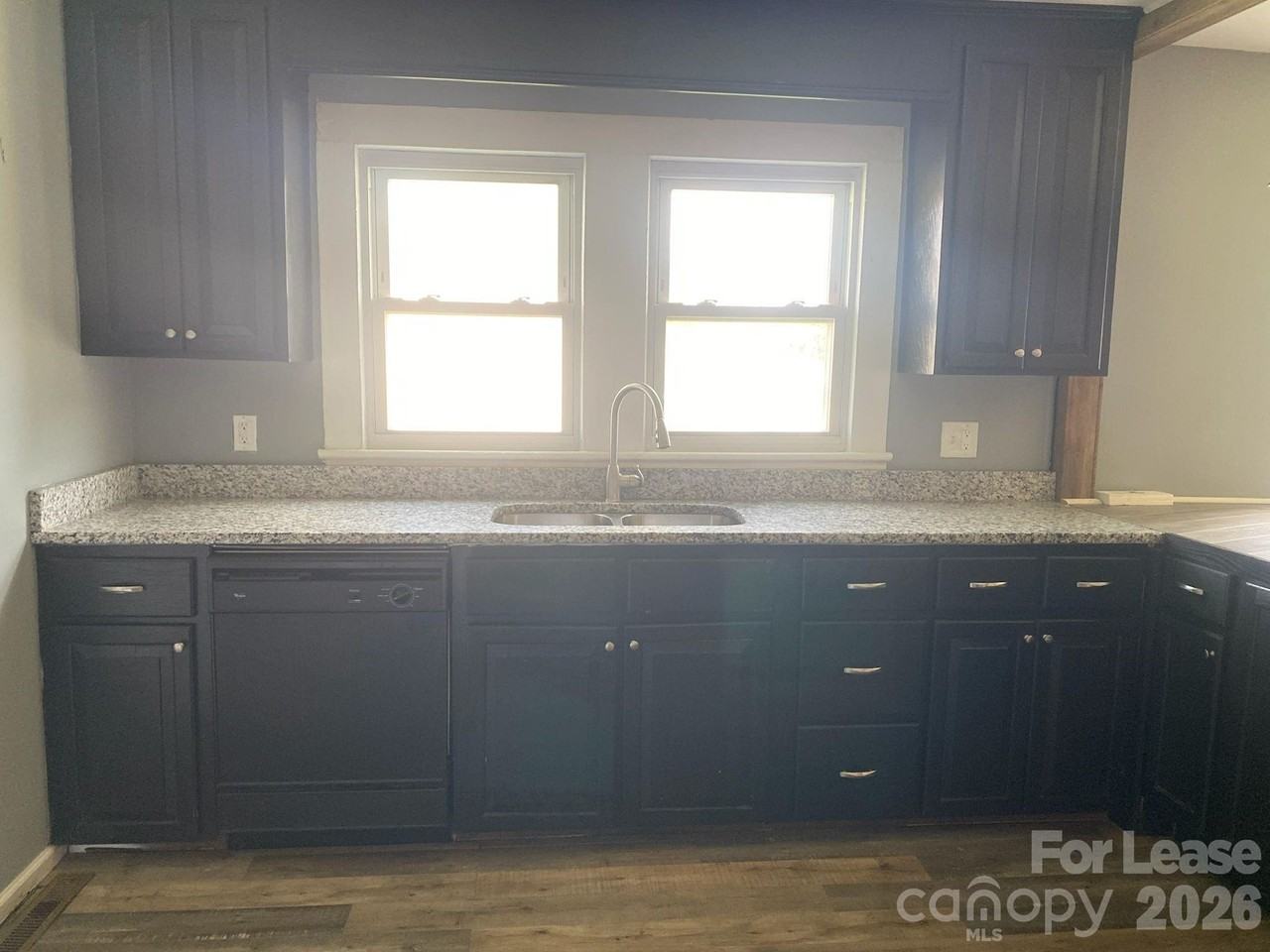 106 S Chapel St - Photo 7 of 21