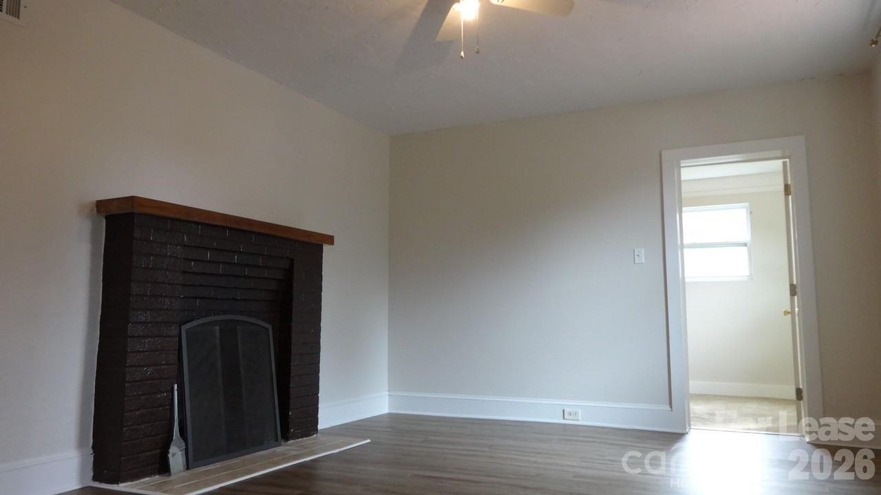 960 Fairmont Ave - Photo 5 of 15