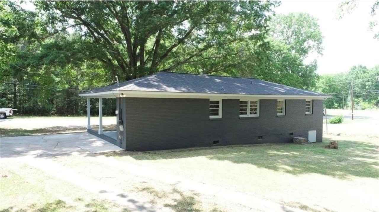 67 Whispering Pines Rd - Photo 3 of 16