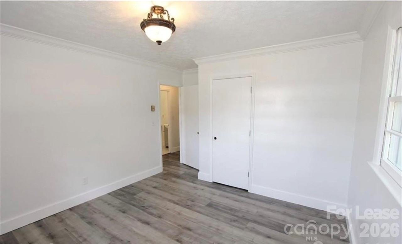 67 Whispering Pines Rd - Photo 4 of 16