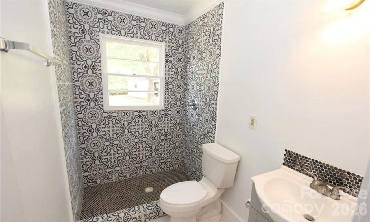 67 Whispering Pines Rd - Photo 6 of 16