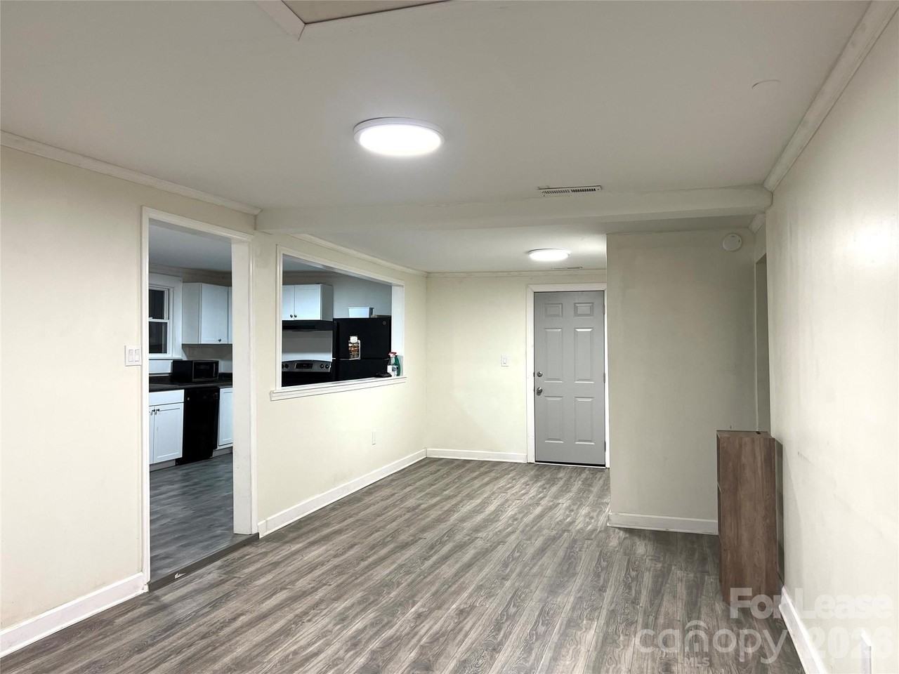 1603 Pennsylvania Ave - Photo 2 of 9