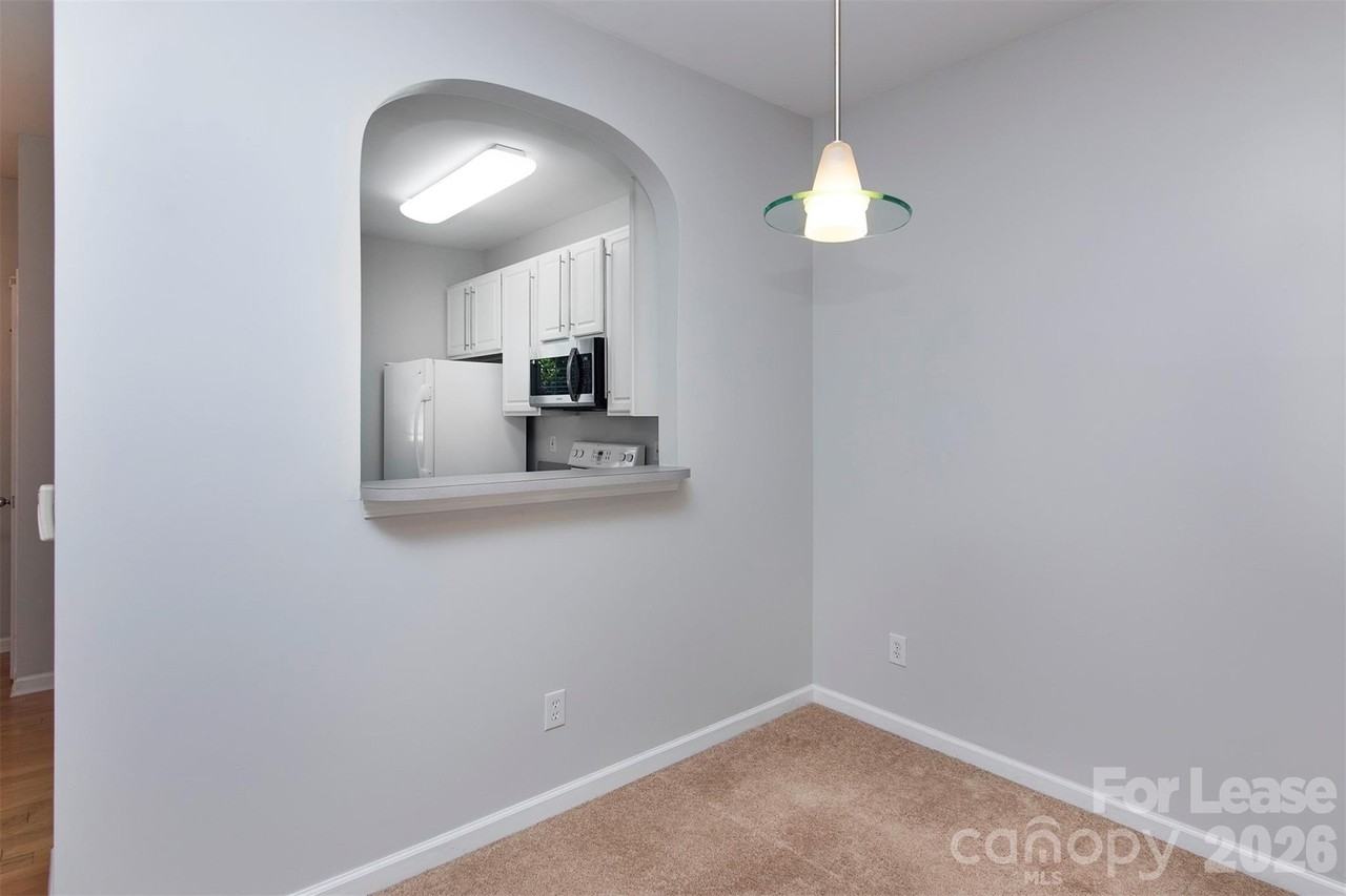 8348 Chaceview Ct - Photo 7 of 21