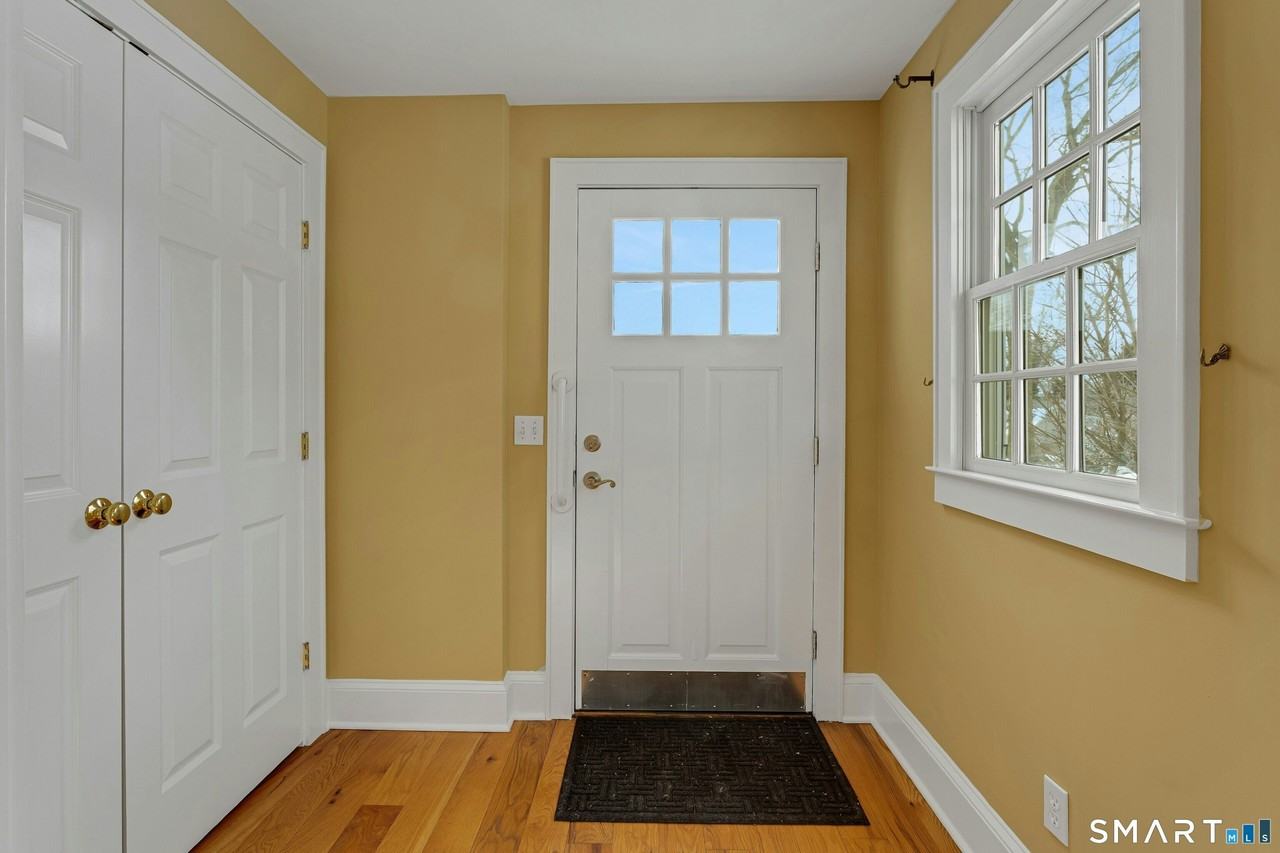 19A Robin Hood Ln - Photo 4 of 19