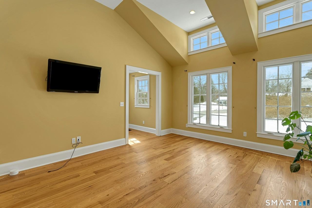 19A Robin Hood Ln - Photo 6 of 19