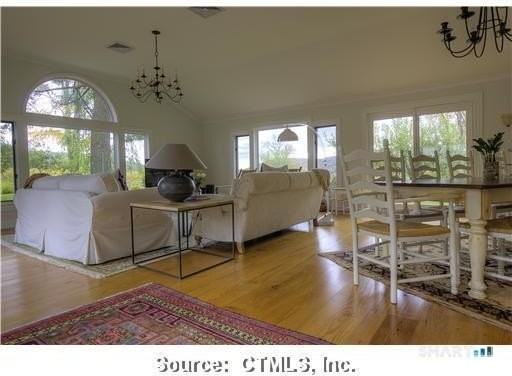 38 Strawberry Rdg - Photo 7 of 16