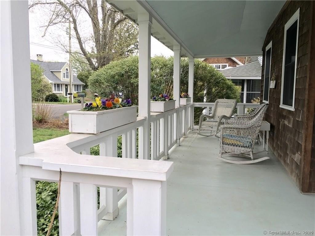 9 Madison Ave - Photo 3 of 34