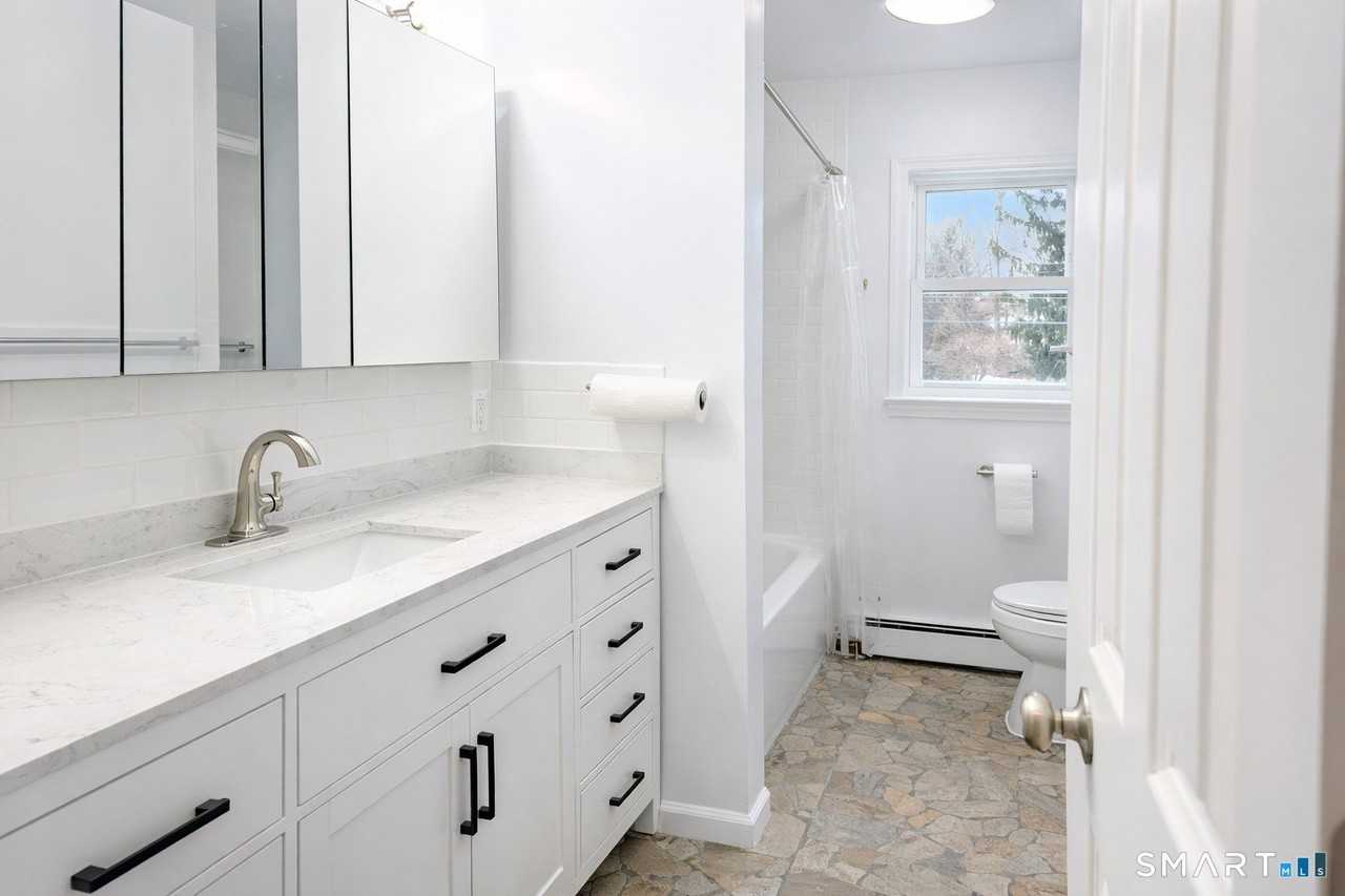 15 Dairy Farm Rd - Photo 6 of 9