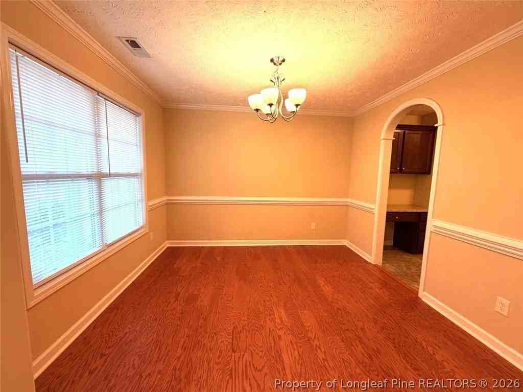 408 Bellgrove Dr - Photo 6 of 37