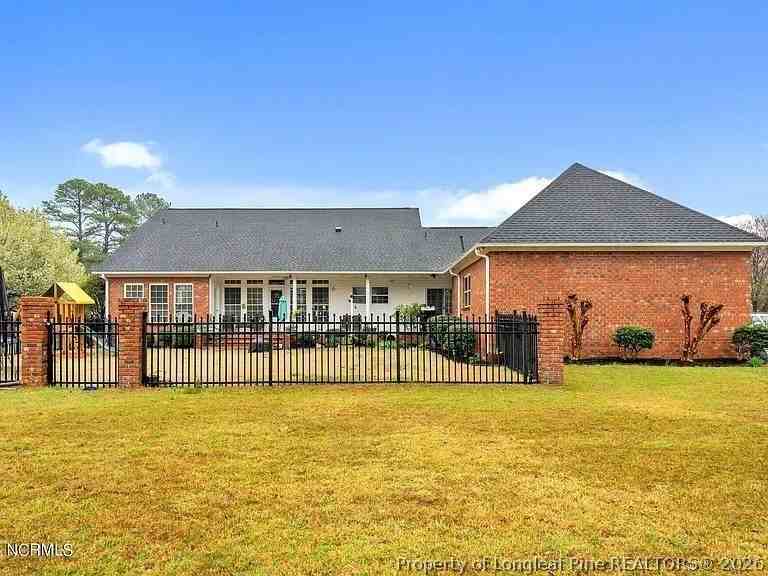 1114 Four Wood Dr - Photo 3 of 21