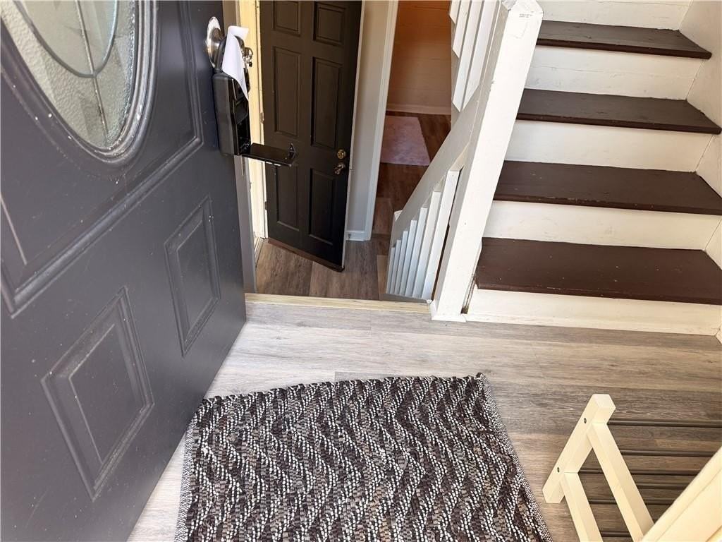 1424 Shadowbrook Dr - Photo 3 of 26