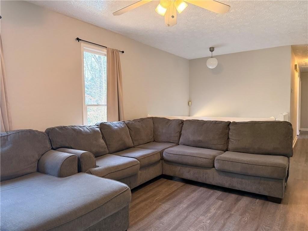 1424 Shadowbrook Dr - Photo 7 of 26