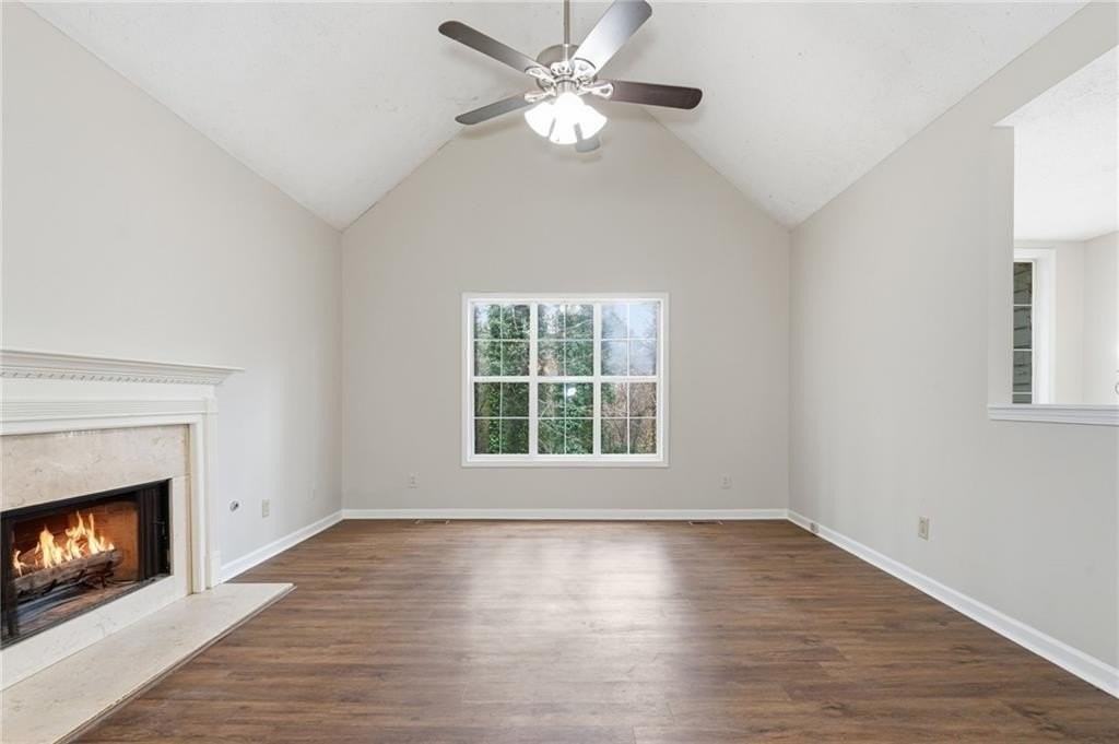 181 N Springs Dr - Photo 2 of 30