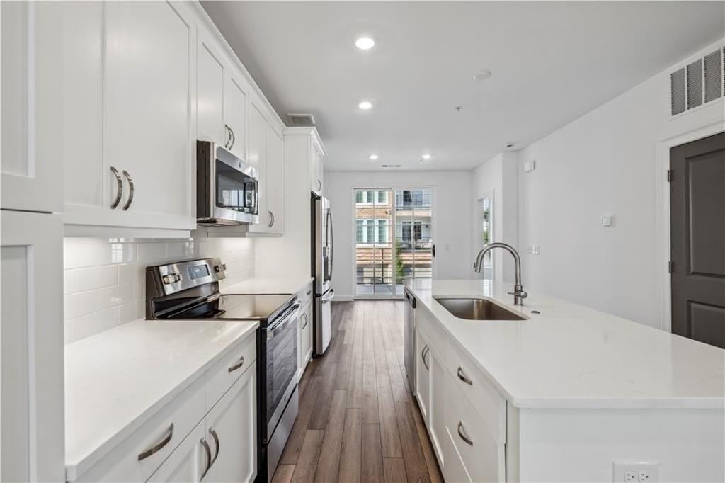 432 Burton Dr - Photo 5 of 25