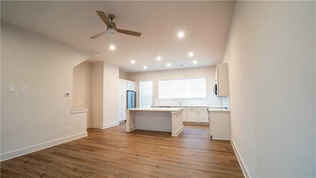 1394 Cozy Cir Se - Photo 6 of 30