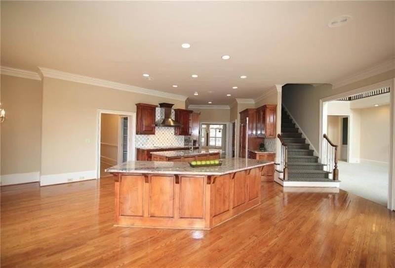 2737 Tarva Pl - Photo 4 of 33