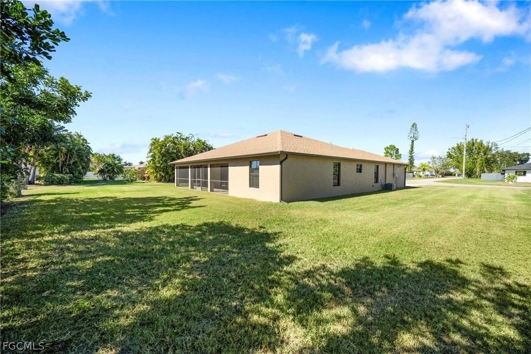 1132 Se 19th St - Photo 5 of 21