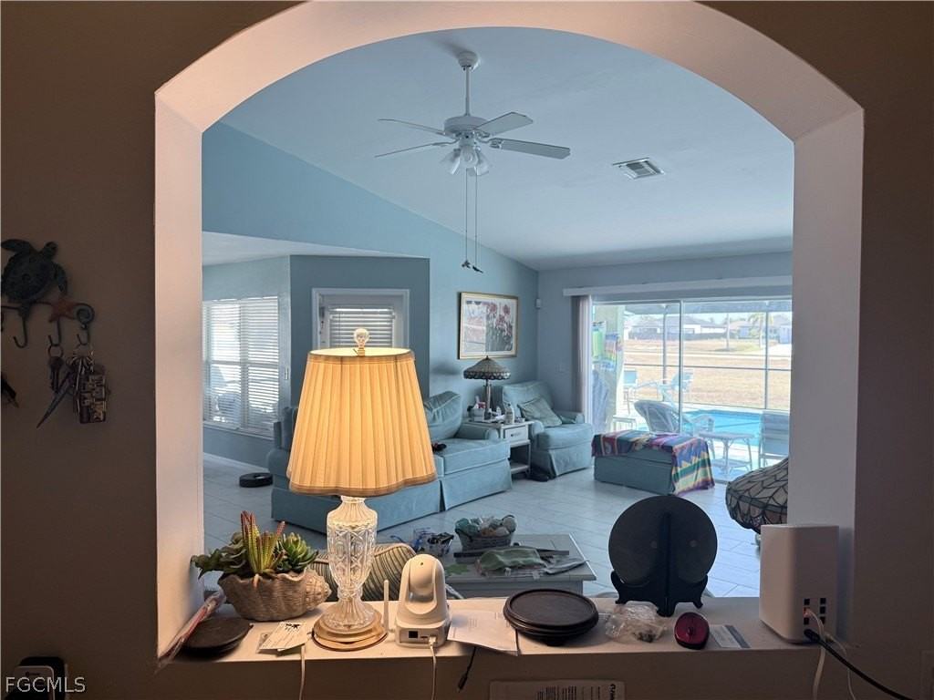 1019 Nw 24th Pl - Photo 7 of 25