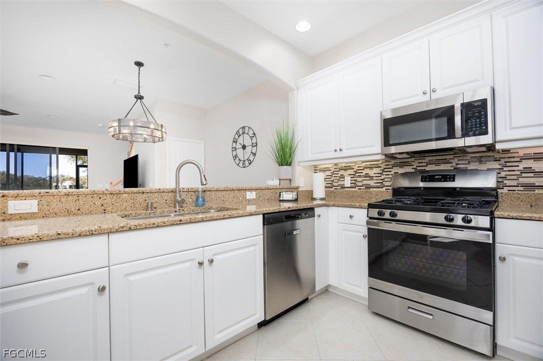 3181 Cottonwood Bnd #901 - Photo 5 of 42