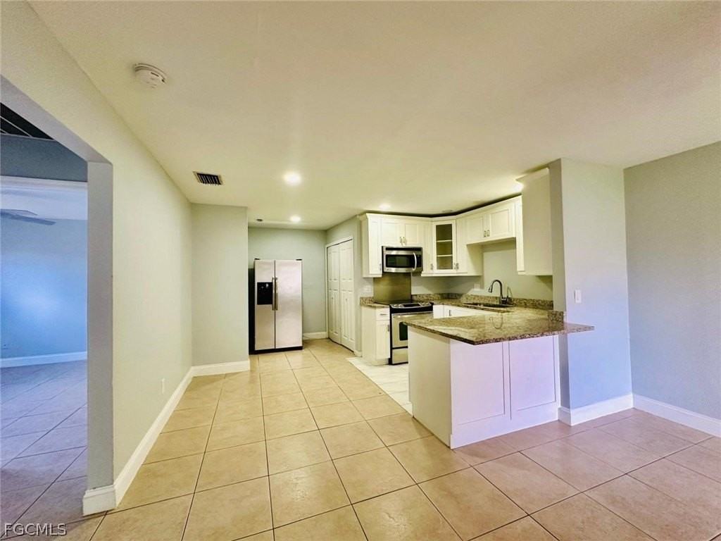 709 Se 8th Ter #1 - Photo 3 of 11