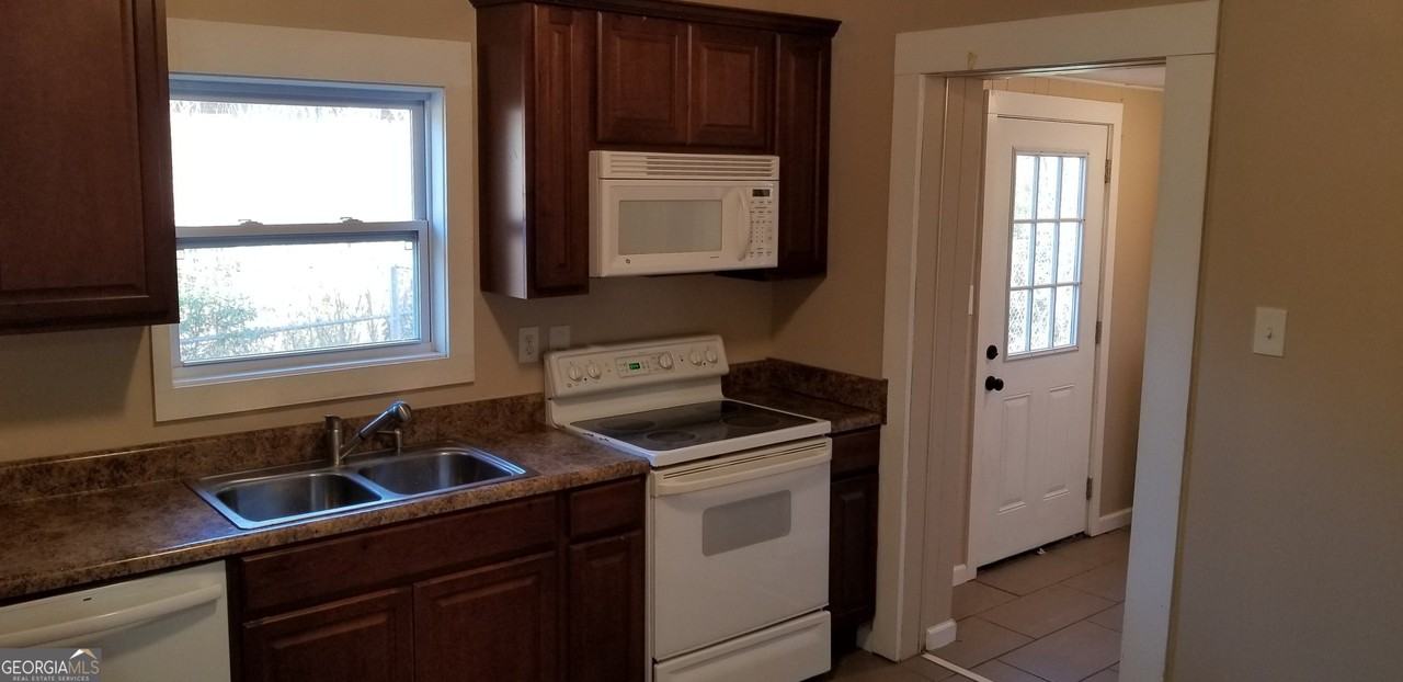 10 Kirkwood St Ne - Photo 4 of 11