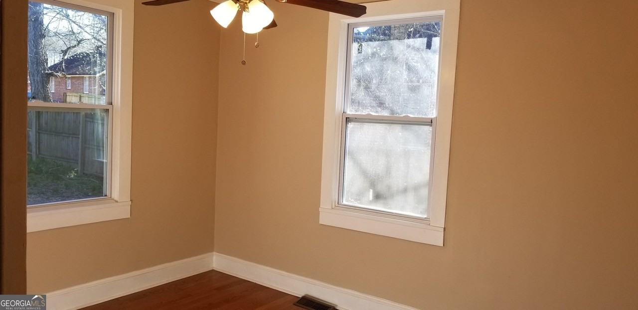 10 Kirkwood St Ne - Photo 6 of 11