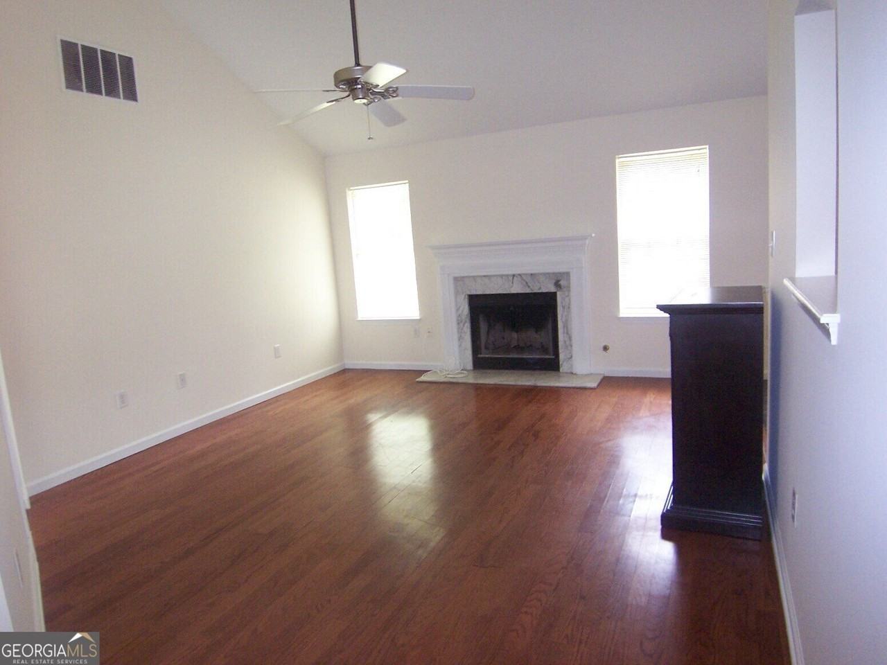 236 Major Rd - Photo 4 of 9